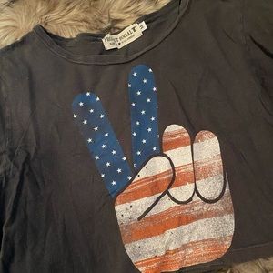 PEACE cropped tee